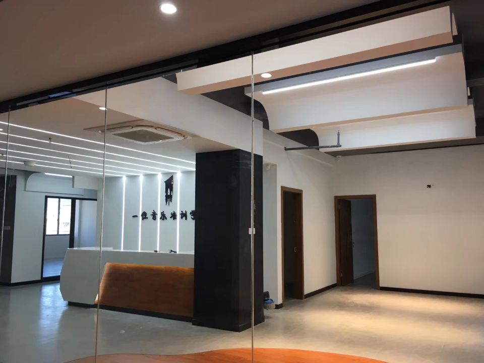 培訓(xùn)教室裝飾已完工