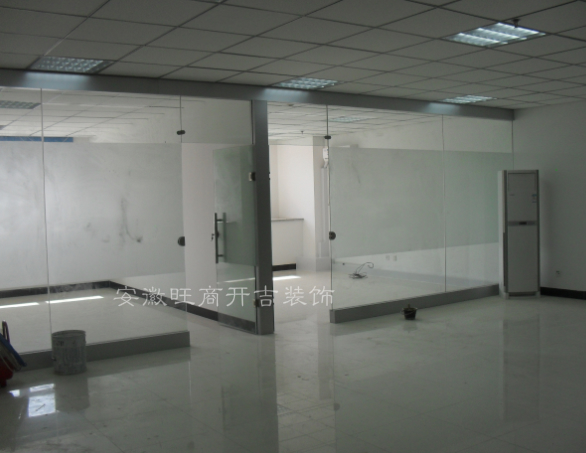 辦公室玻璃隔斷裝修